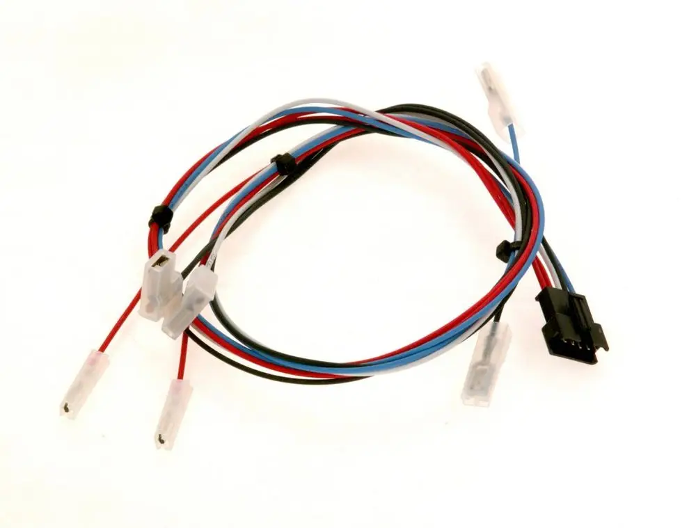 Kabelbaum mit mehreren farbigen Drähten, darunter rot, schwarz und blau. Stecker enthalten. Produkt von Bosch.